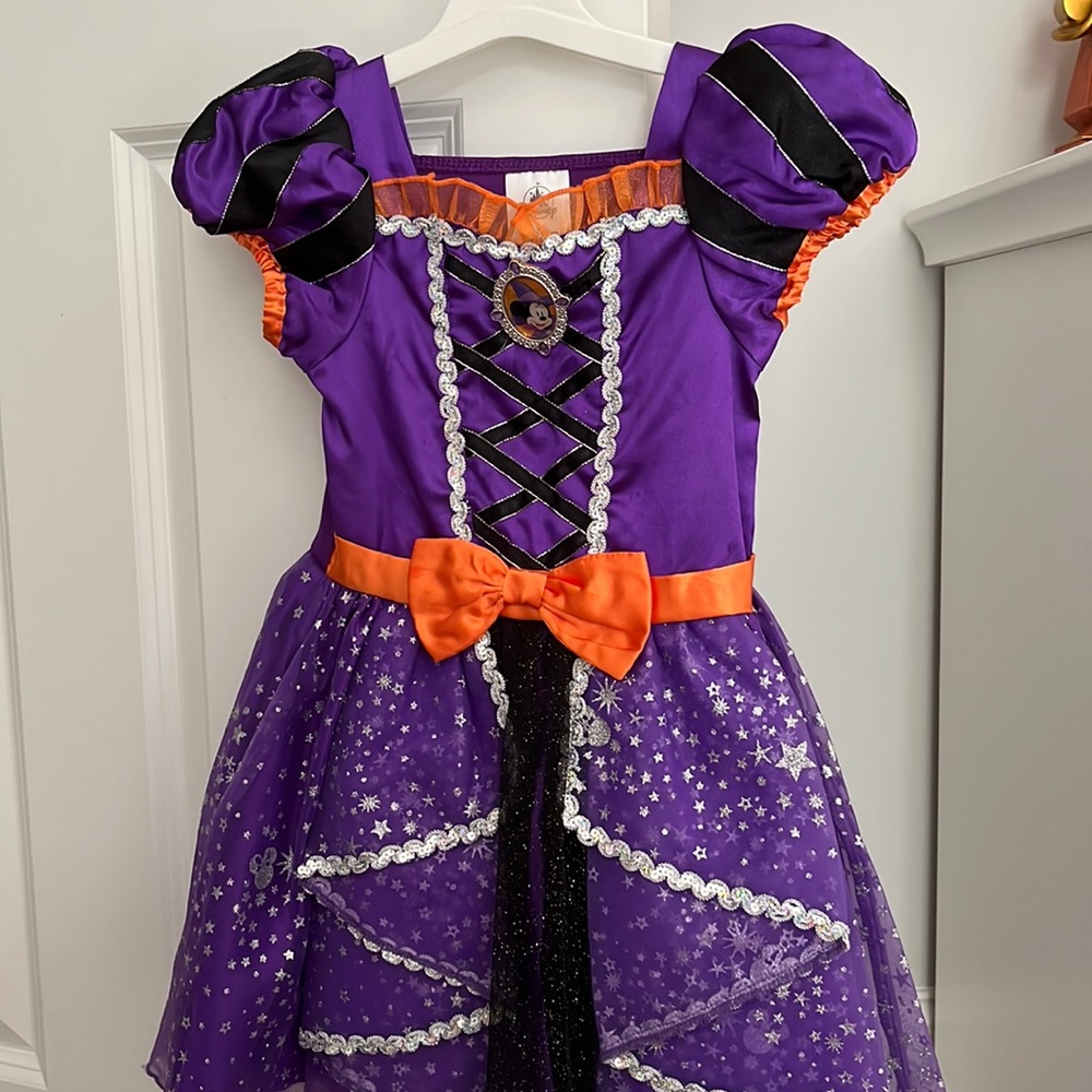 Minnie Mouse Purple Witch 🧙🏼‍♀️ Costume Size 3T dress and hat